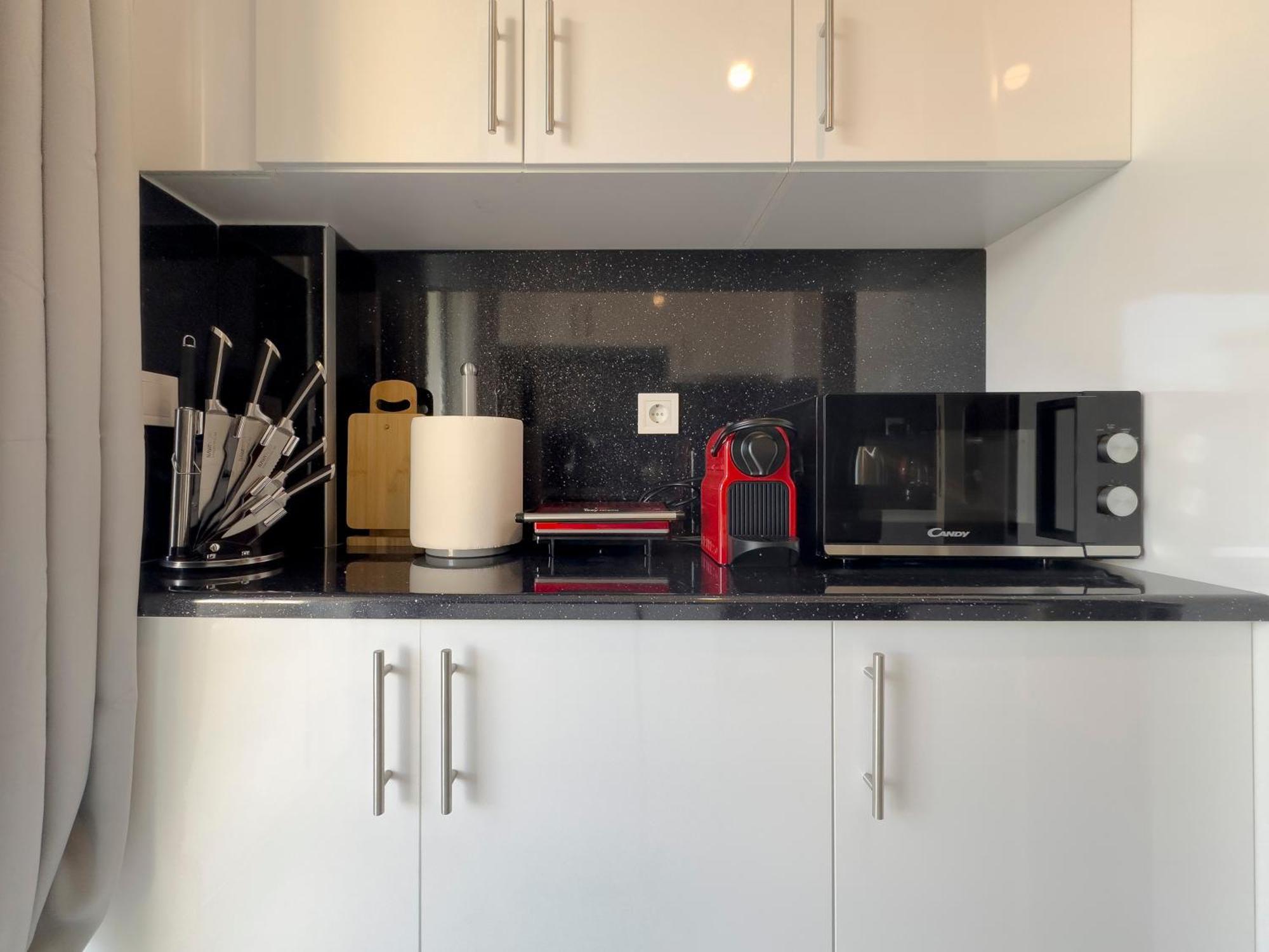 Kanari Sea View 55sqm In Alimos * Athens